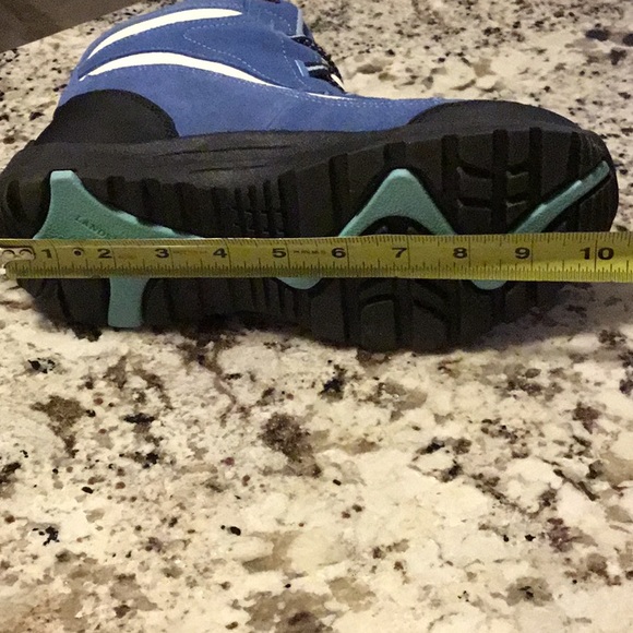 New Land's End Boots - Picture 4 of 6